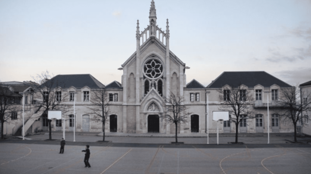 Façade Lycée des Chartreux